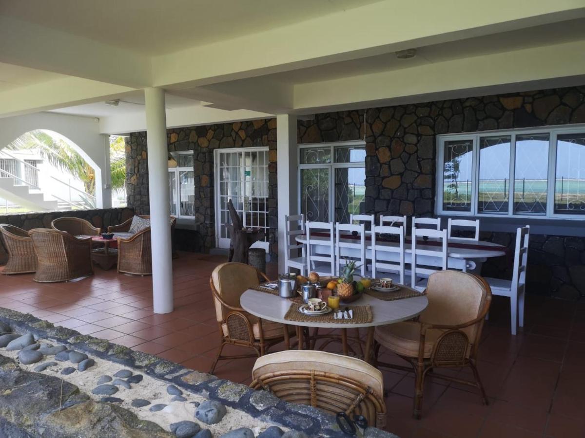 Villa Karel Mauritius Beach House Riambel المظهر الخارجي الصورة