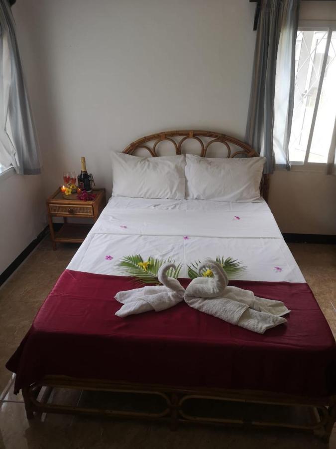 Villa Karel Mauritius Beach House Riambel المظهر الخارجي الصورة